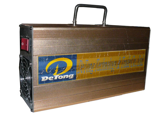 DETONG充电器