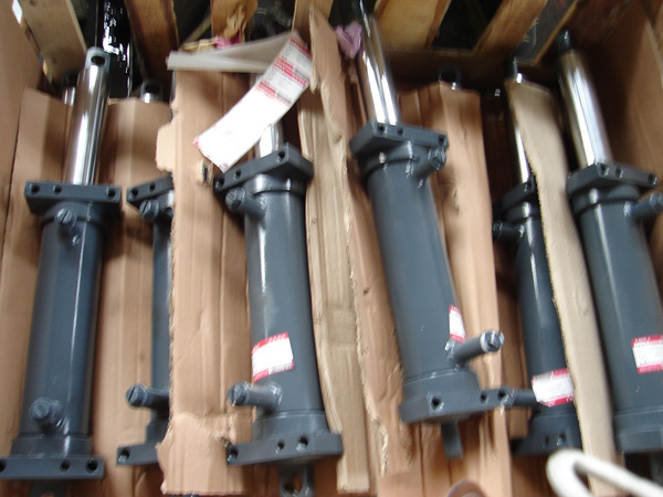 横置缸2-3.5T 适用车型合力 TCM