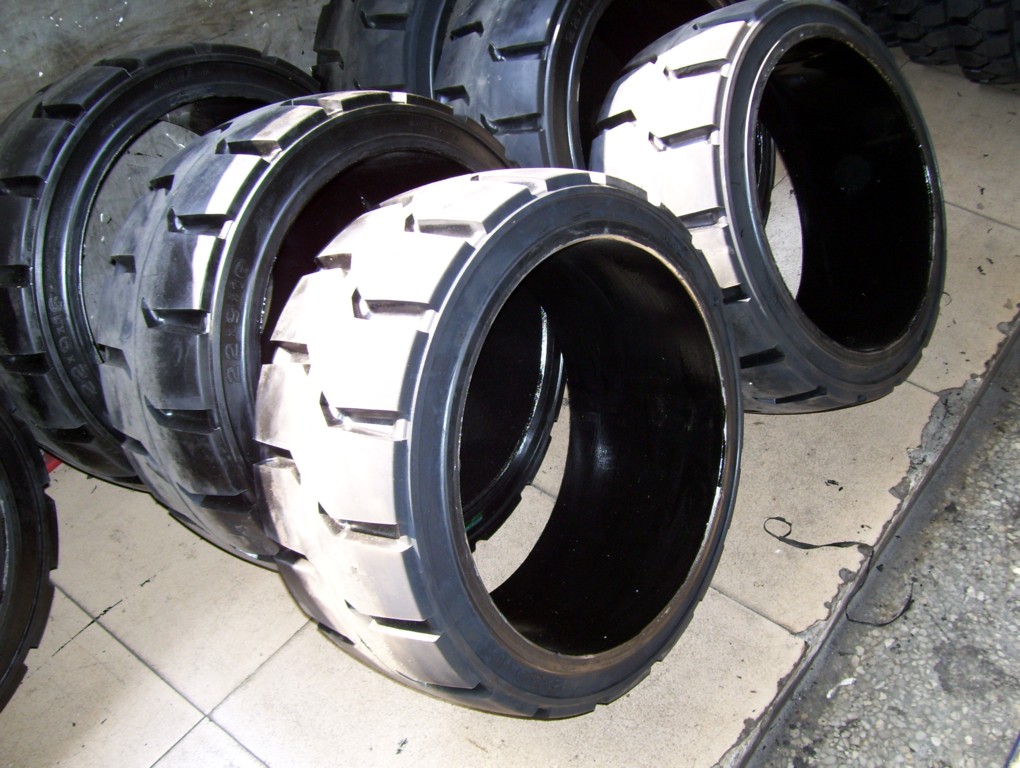 供应全国最低批发正新叉车实心轮胎、工程轮胎 16*6-8  C8904