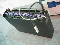 火炬能源：牵引系列蓄电池