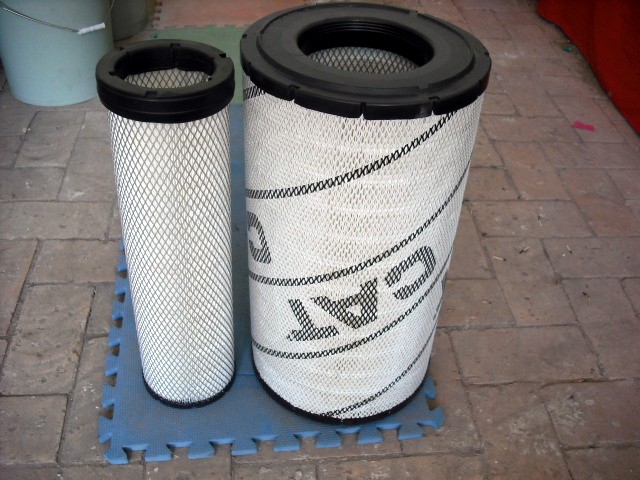 固安县百滤达滤清器厂专业长产供应卡特142-1340空滤 齐全