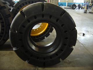 工程轮胎装载机实心轮胎滑移机实心轮胎itl实心轮胎 23.5-25