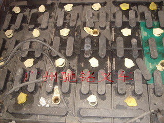 广州电动叉车蓄电池回收 出售_中国叉车网(www.chinaforklift.com)