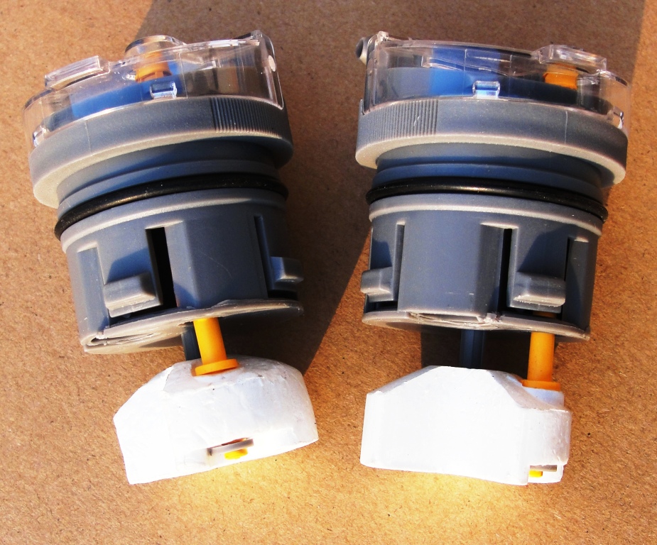 蓄电池叉车重力加水系统