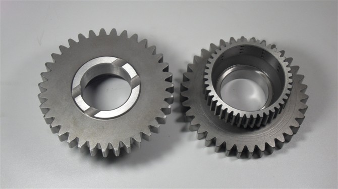 倒档齿轮，低速档齿轮 台励福