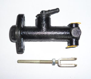 3T总泵上下孔；制动总泵 杭叉合力TCM5T