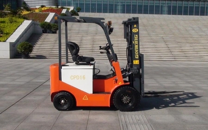 叉车 CPD16