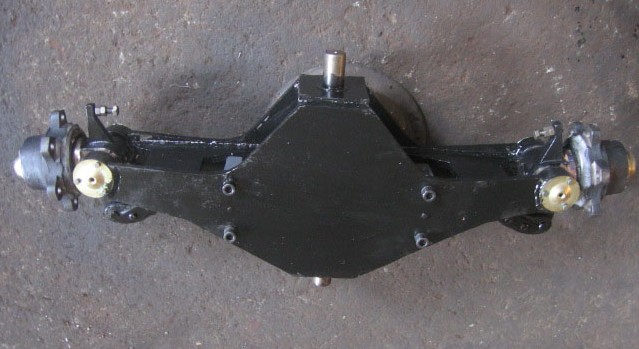 转向桥总成（后桥）