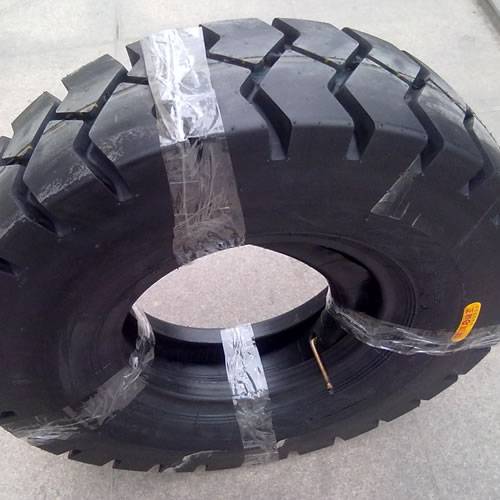 正新叉车充气轮胎 28*9-15 28*9-15 650-10 600-9 700-12 18*7-8 825-15 300-15