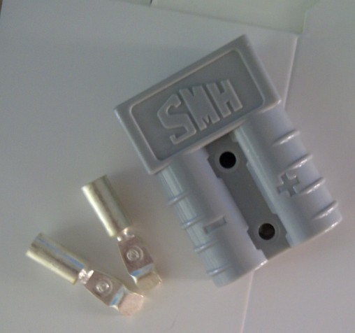50A充电插头 　　　（1）规格：600V 50A/175A/350A大电流连接器；不分插头、插座，相同颜色对插即成一对。插接、断开简&