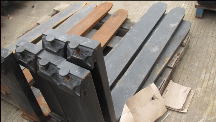 永新昌叉车配件与货叉