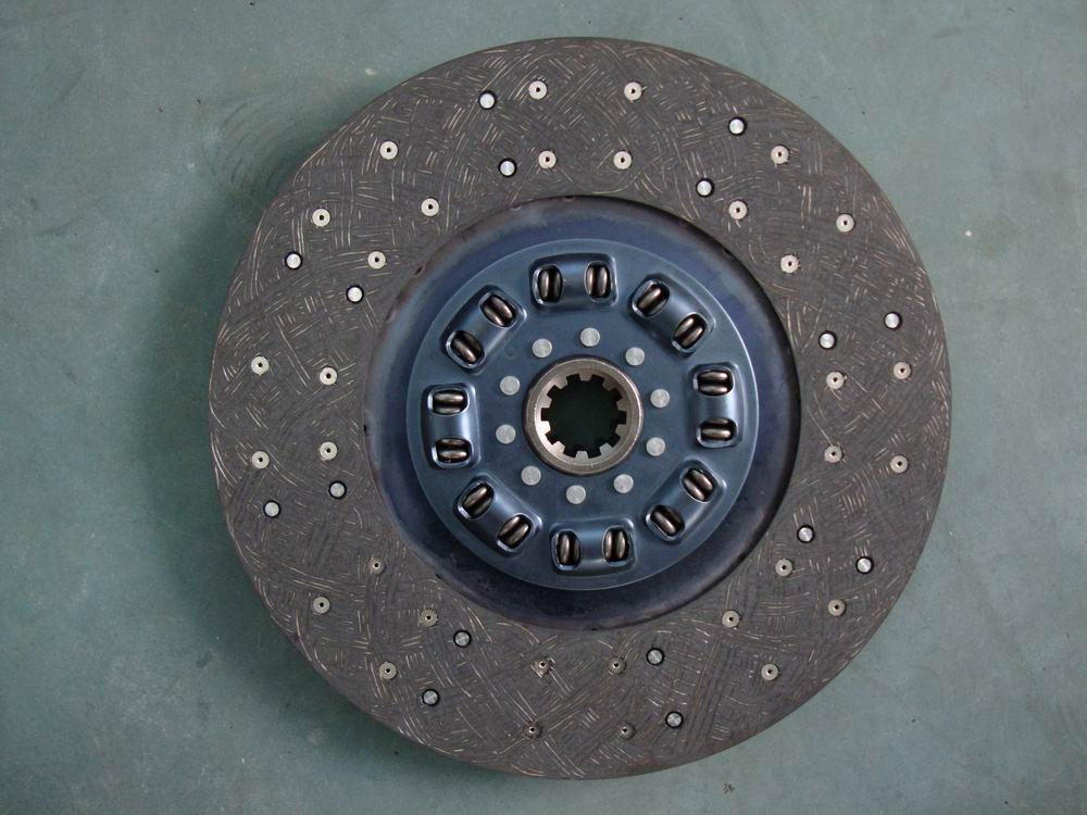EQ395从动盘总成