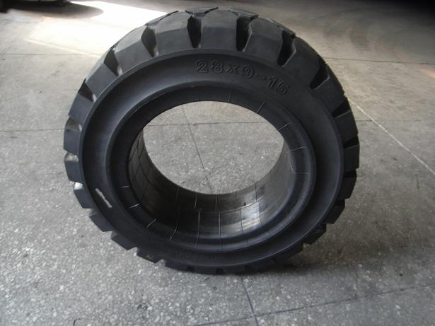 成都叉车实心轮胎 工程实心轮胎 28*9-15