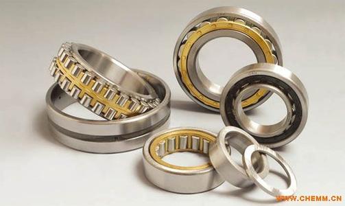 圆柱孔调心球轴承1215 1215