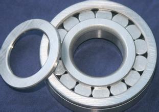 圆柱孔调心球轴承1216 1216