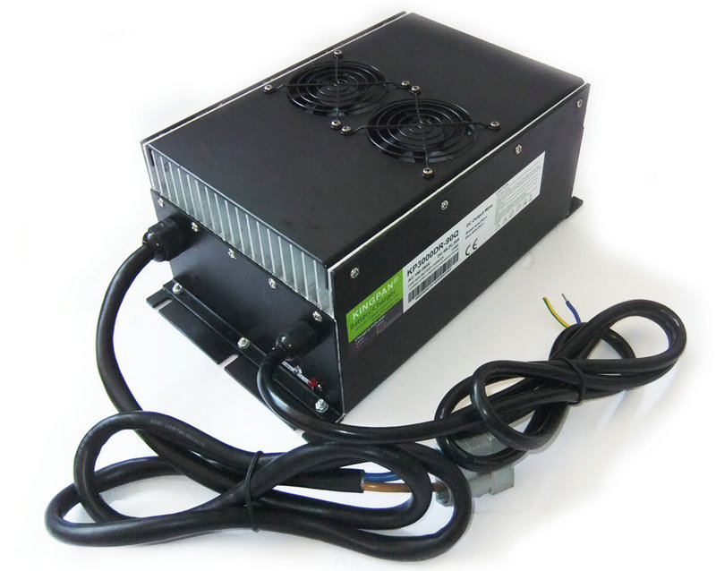 君盘IP66防水防尘叉车充电机