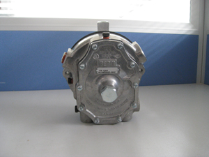 MODEL 120A 调压器