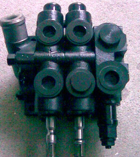 合力、杭叉、现代、大连多路换向阀 CDB2-F15