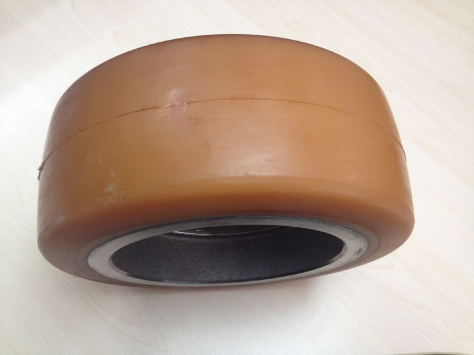 林德叉车配件-驱动轮 0039902305