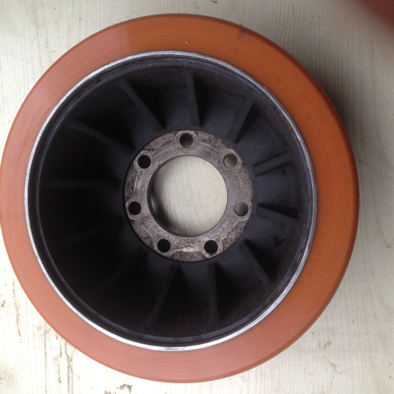 林德R车电动叉车驱动轮343*135-90聚氨酯轮子 林德R12，R14，R16