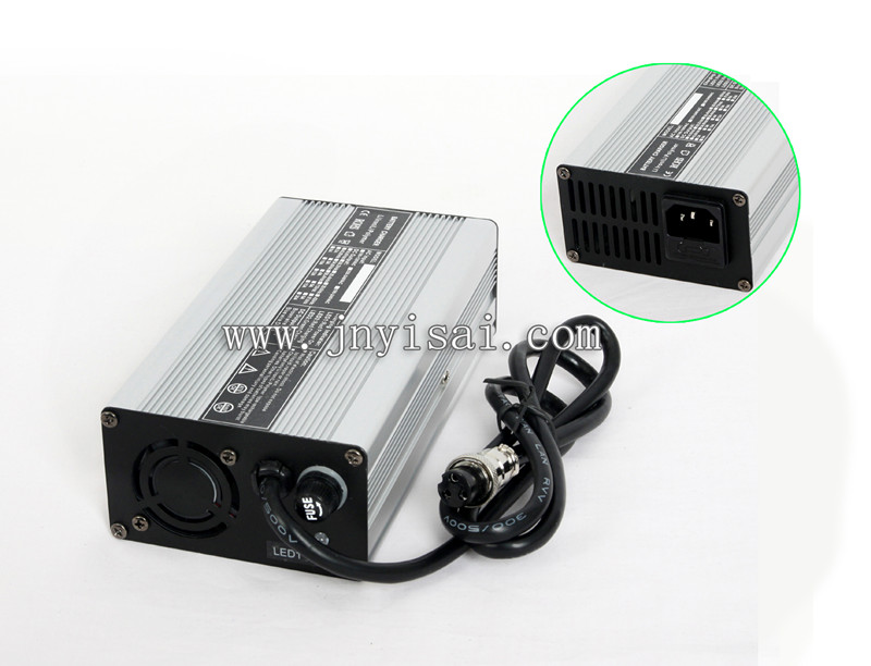 电动移动车充电器12V E-J