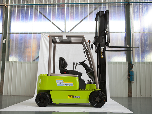 恒力电动平衡重式叉车