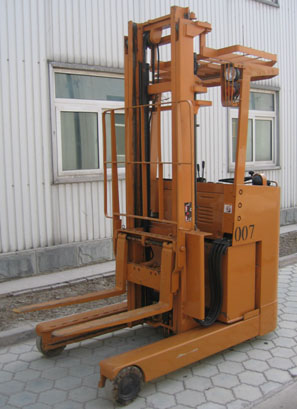 北京和盛兴行:出租电动前移式叉车 81ZHR01L18C