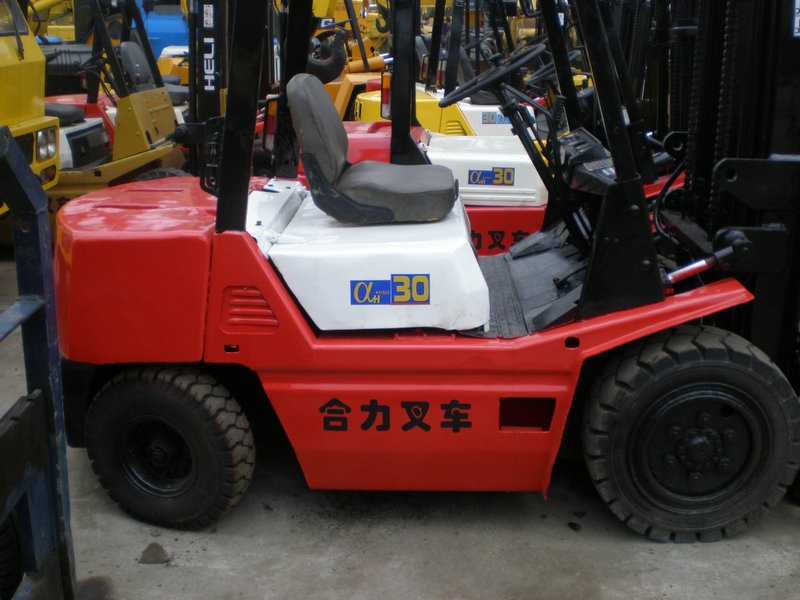上海楚合：楚力叉车 CPCD30