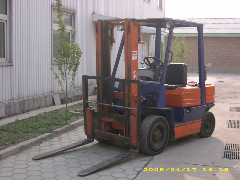 022#-丰田2.5吨内燃叉车 5FD25_中国叉车网(www.chinaforklift.com)