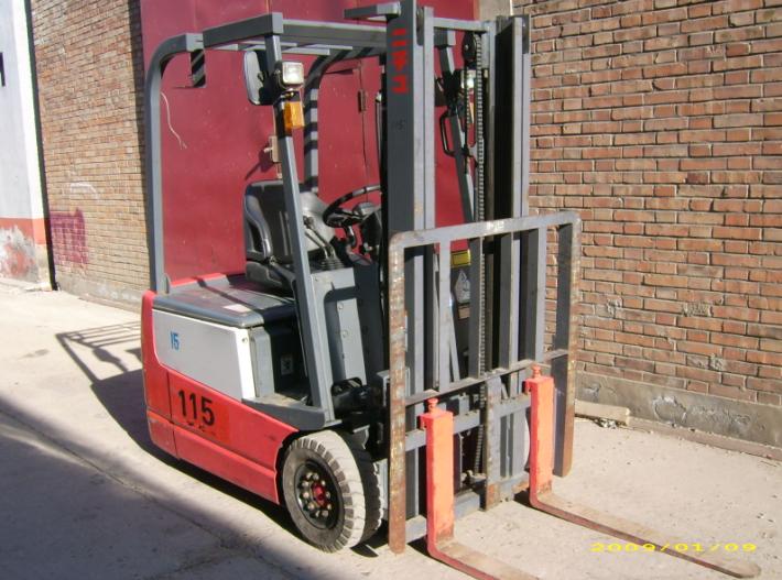 115#电动三支点平衡重式叉车 FBT15P-60-300