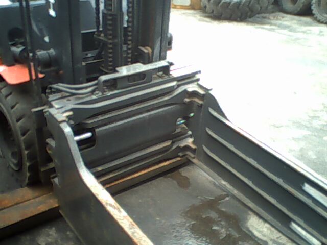 二手合力3吨卡斯卡特平抱夹叉车 合力3吨