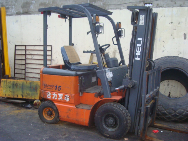 二手合力电动2吨叉车 H2000