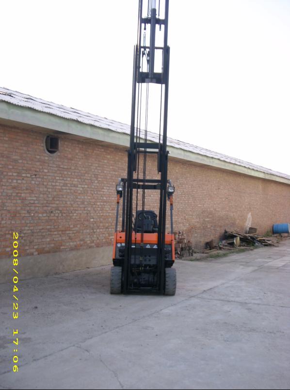 096#-丰田电动平衡重叉车 5FB25