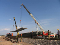 东莞搬运吊车叉车出租汽车---群海搬运公司 吊车16T-100T，叉车3T-10T