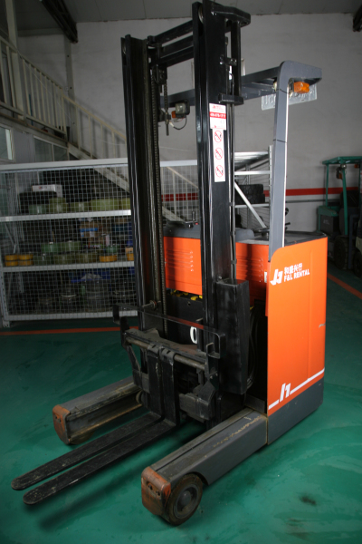 电动叉车租赁043# 6FBRS13