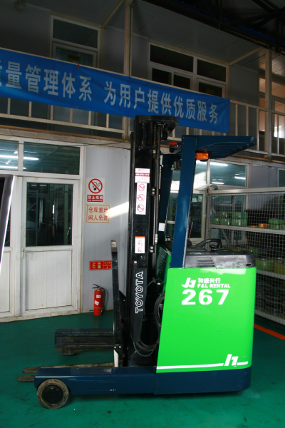 和盛兴行-电动叉车租赁267# E30