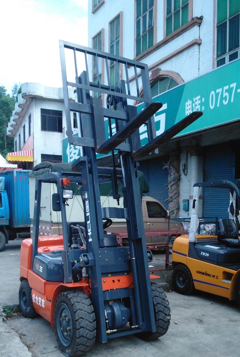 顺德3.5吨合力内燃平衡重式叉车， CPC35-Q3k_中国叉车网(www.chinaforklift.com)