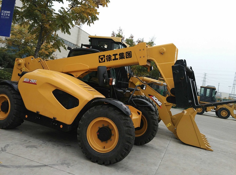 徐工7米伸缩臂叉车 XC6-3507