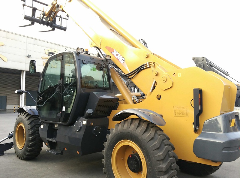 徐工17米伸缩臂叉车 XC6-4517