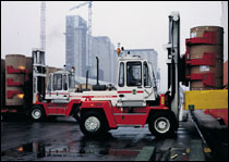 瑞典斯维叉车(SVETRUCK)15吨纸类专用搬运叉车 15120-35