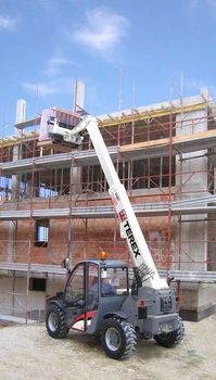 美国德雷克斯叉车（Terex）2.5吨伸缩臂叉车 TEREX Telelift 2506 Telehandler