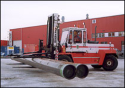 瑞典斯维叉车(SVETRUCK)15吨钢卷专用搬运叉车 1590-35
