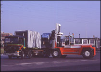 瑞典斯维叉车(SVETRUCK)32吨用于叉铝材的叉车 32120-50