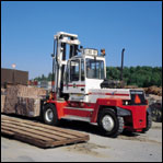 瑞典斯维叉车(SVETRUCK)15吨用于叉建材的叉车 15120-35