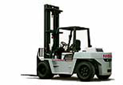 日本日产叉车(NISSAN)5000磅双燃料平衡重叉车 AL50