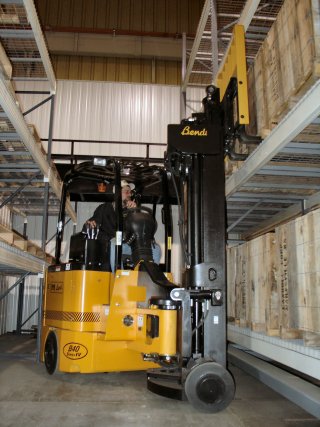 美国蓝道(LANDOLL)3500磅三向堆垛叉车 B35/48E-180D