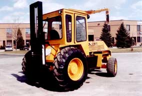 加拿大升王叉车(LIFTKING)15000磅内燃式牵引车 LK15T22