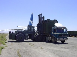 加拿大升王叉车(LIFTKING)6000磅军用叉车 LK6000