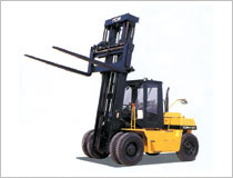 日本TCM叉车FD100-150系列柴油平衡重叉车 FD100-150