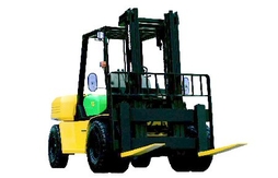 日本小松叉车(KOMATSU)5吨柴油平衡重叉车 FD50-8